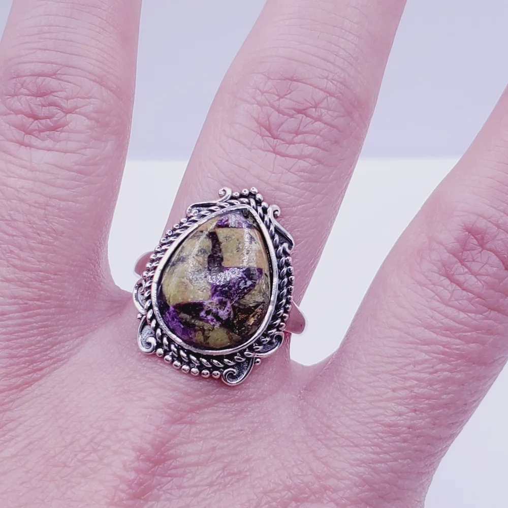 Pear Shaped Tasmanian Stichtite 925 Sterling Silver Artisan Statement Ring